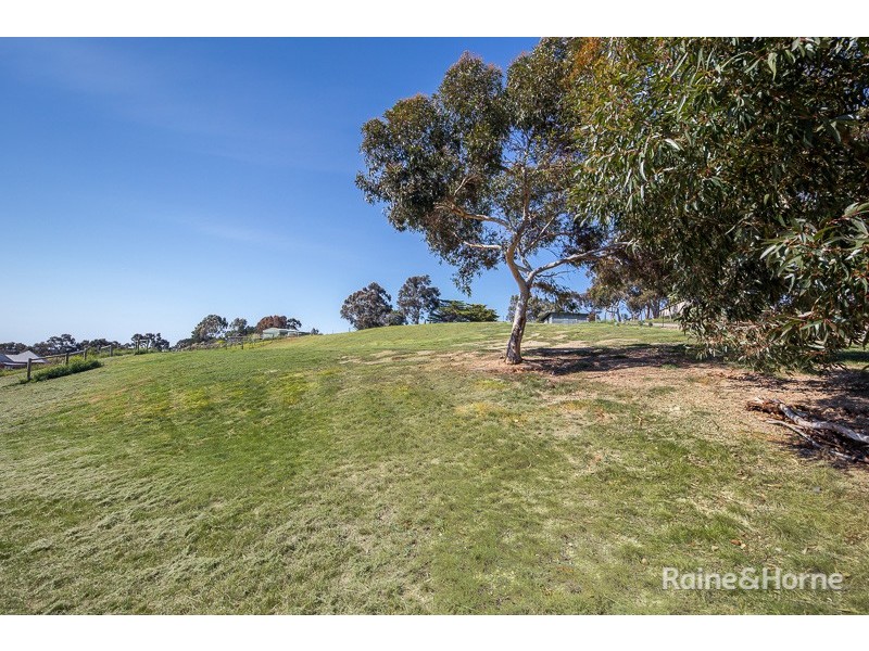 47 Winilba Road, Sunbury VIC 3429