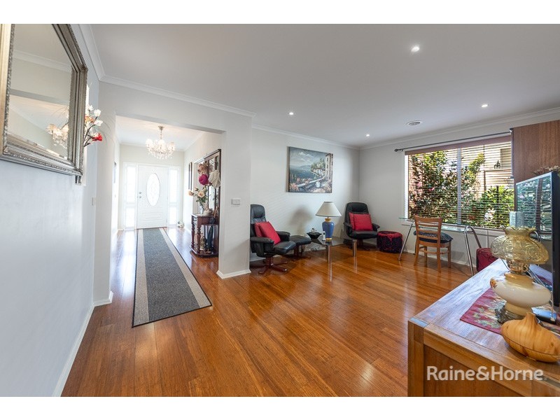 8 Frontignac Court, Sunbury VIC 3429