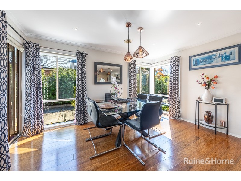 8 Frontignac Court, Sunbury VIC 3429