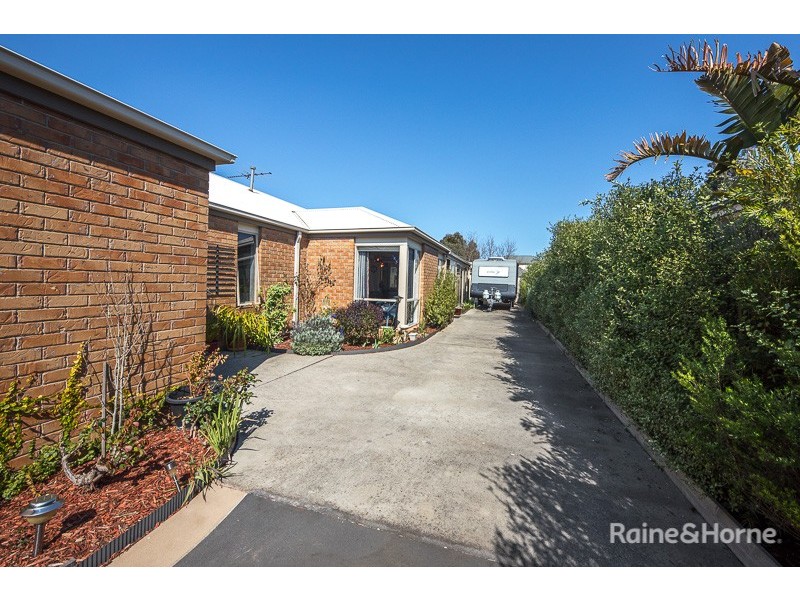 8 Frontignac Court, Sunbury VIC 3429