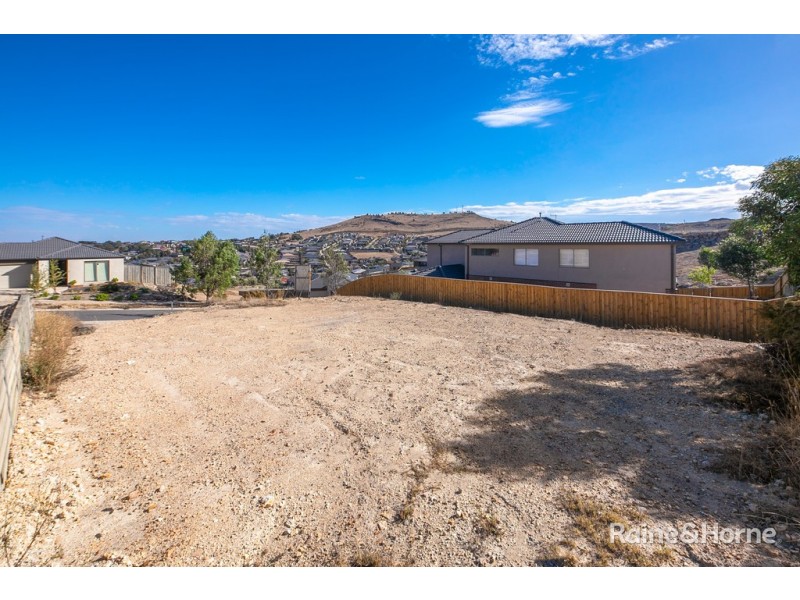 3 Amity Place, Sunbury VIC 3429