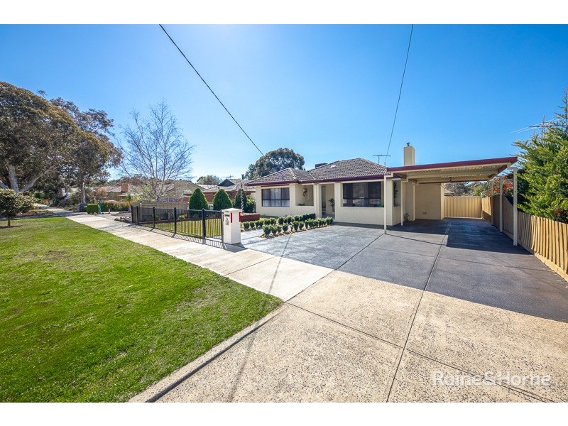 114 McKell Avenue, Sunbury VIC 3429