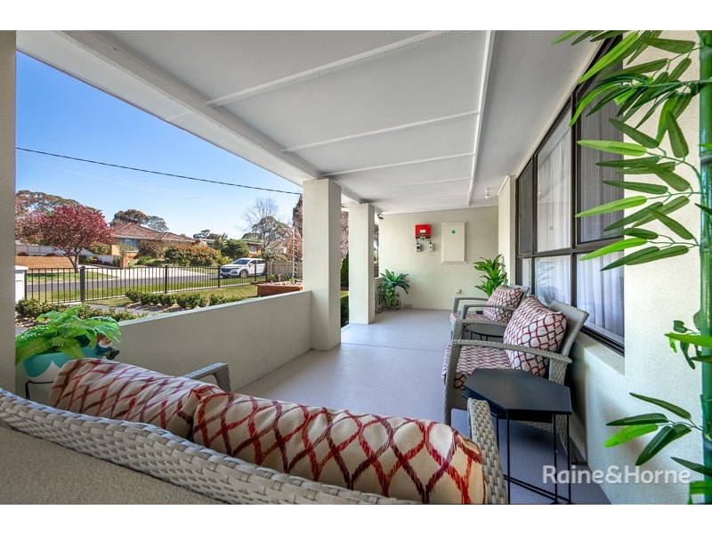 114 McKell Avenue, Sunbury VIC 3429