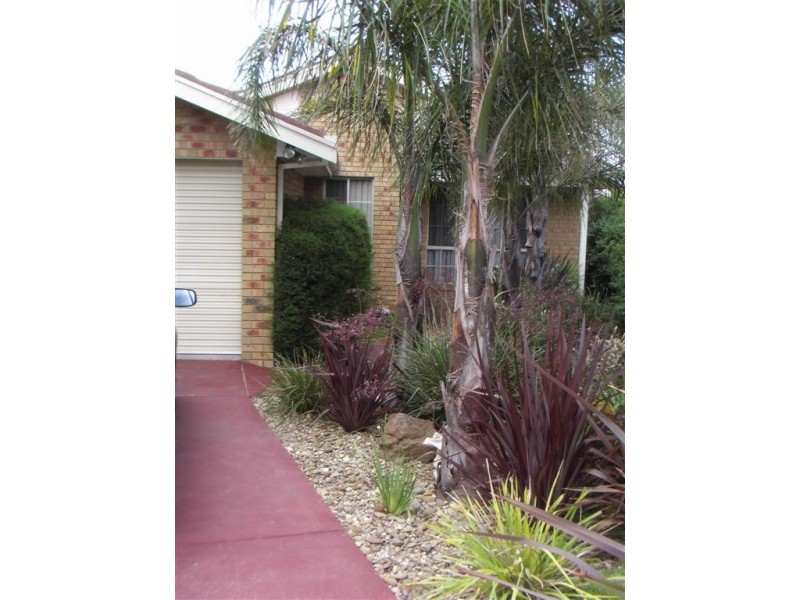 1/8 MCGEORGE COURT, Sunbury VIC 3429