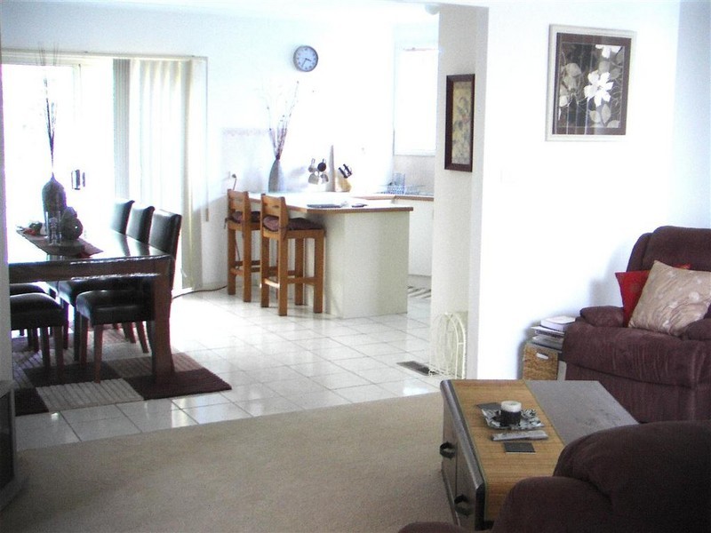 1/8 MCGEORGE COURT, Sunbury VIC 3429