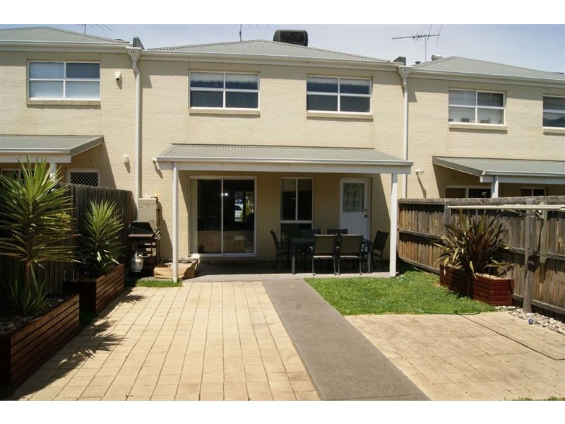 12 BETULA TERRACE, Sunbury VIC 3429