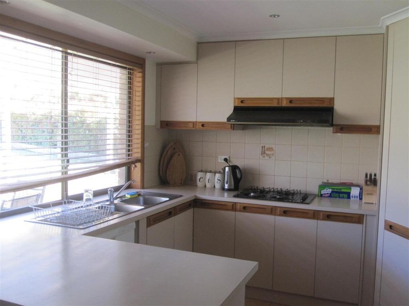 3 DOWLING COURT, Sunbury VIC 3429