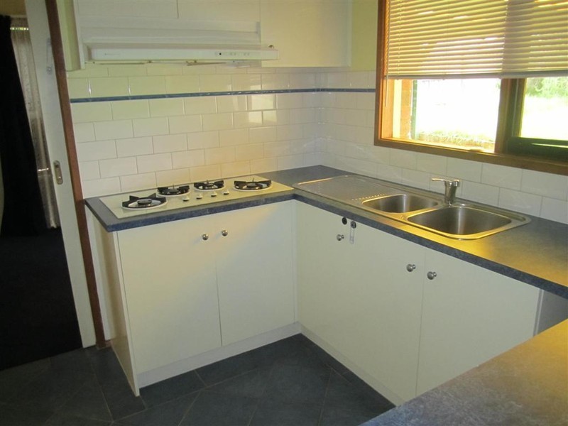 32 KEITH AVENUE, Sunbury VIC 3429