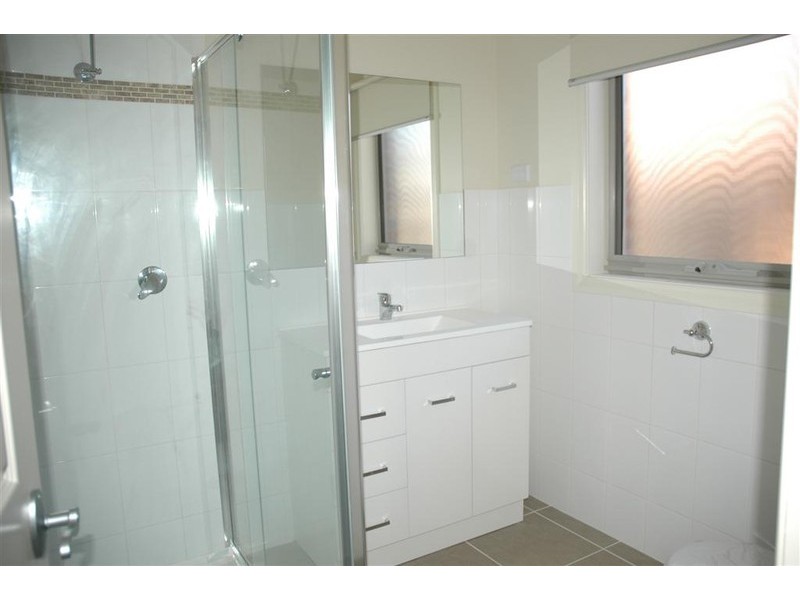 2/78 LIGAR STREET, Sunbury VIC 3429