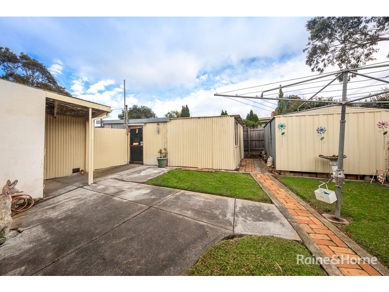 13 Buckmaster Street, Sunbury VIC 3429