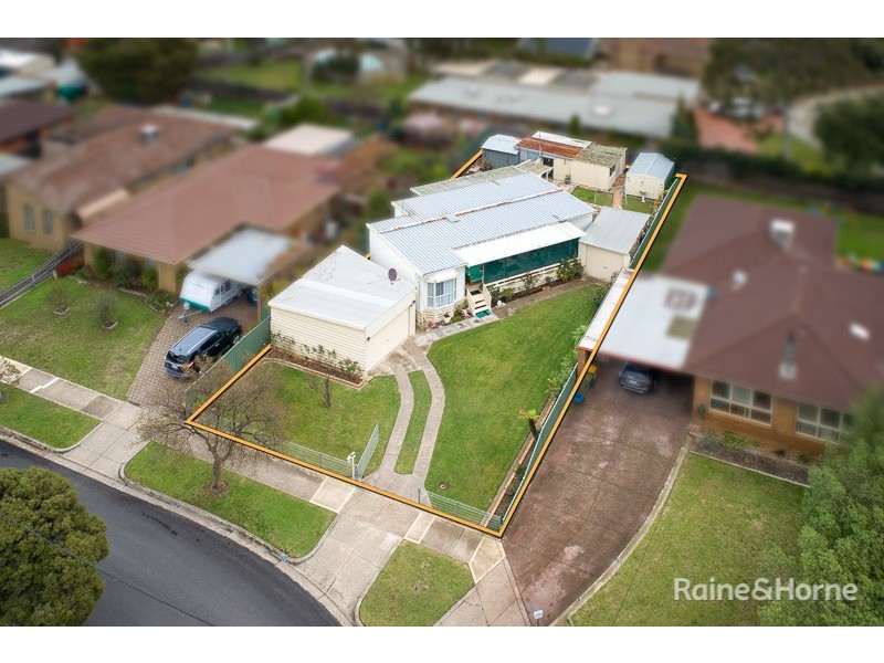 13 Buckmaster Street, Sunbury VIC 3429