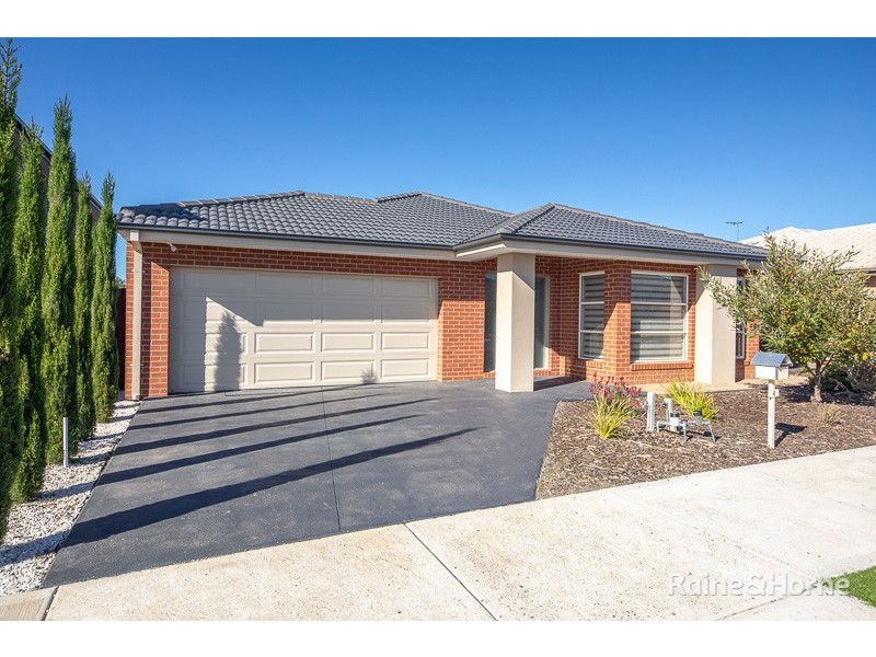 4 Burrow Drive, Diggers Rest VIC 3427