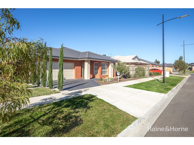 4 Burrow Drive, Diggers Rest VIC 3427