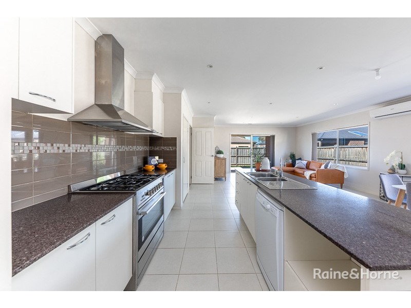 4 Burrow Drive, Diggers Rest VIC 3427