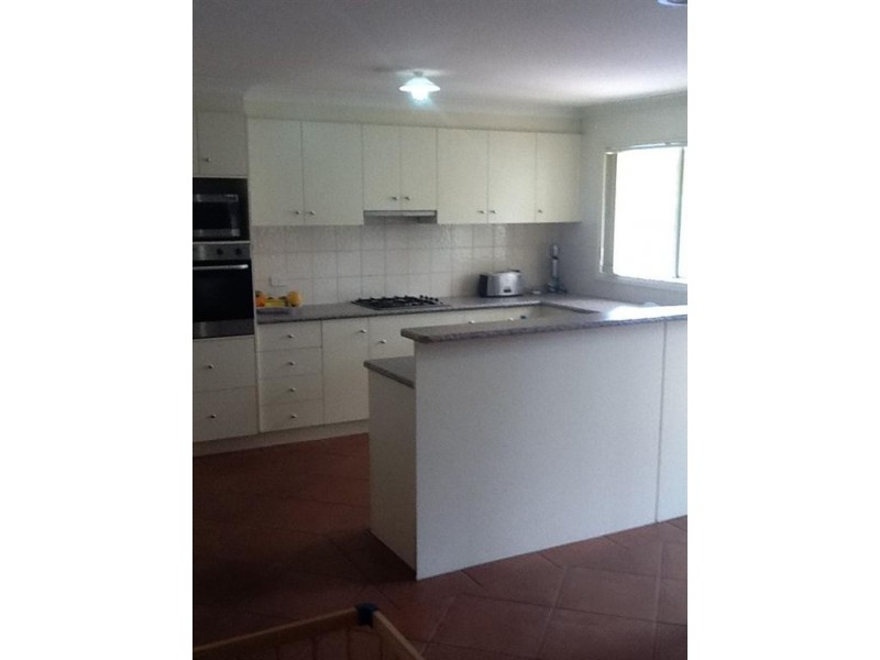 18 PEPPER CLOSE, Diggers Rest VIC 3427