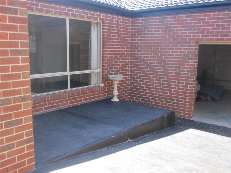 74 FULLWOOD DRIVE, Sunbury VIC 3429