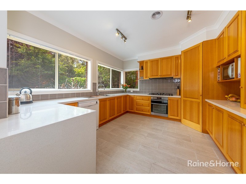 13 Bluebush Court, Sunbury VIC 3429