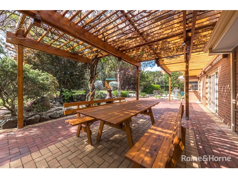 13 Bluebush Court, Sunbury VIC 3429