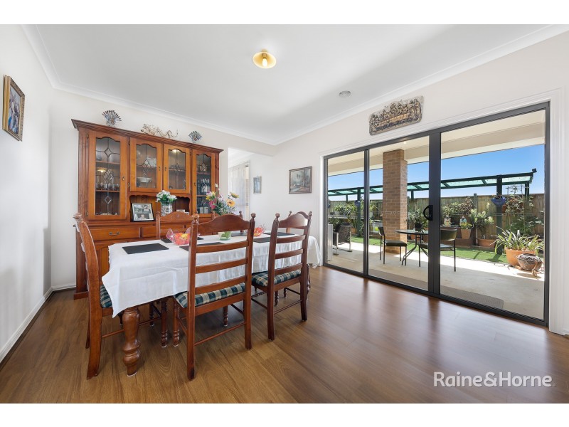 17 Angelas Way, Sunbury VIC 3429