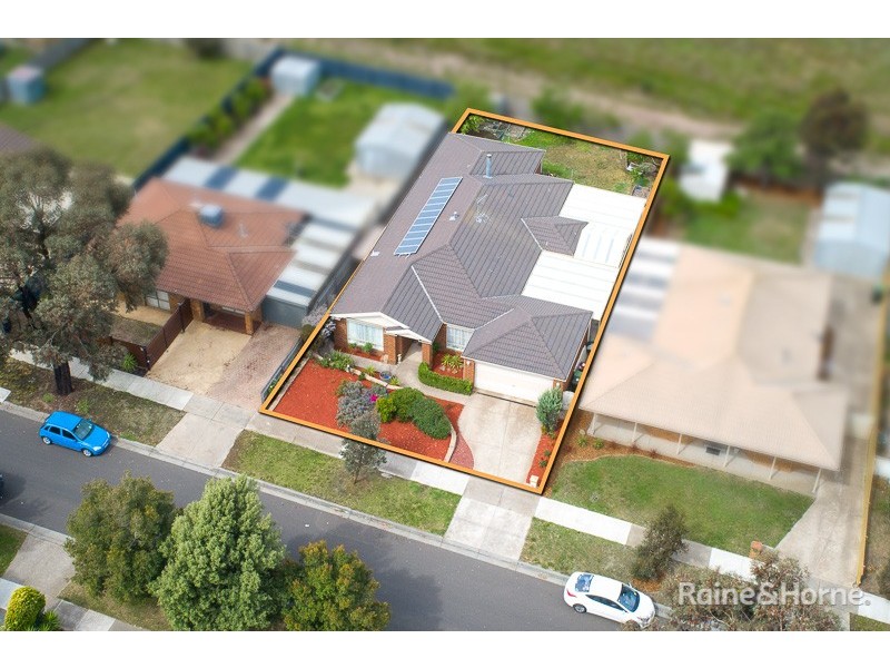 23 Kingsley Drive, Sunbury VIC 3429