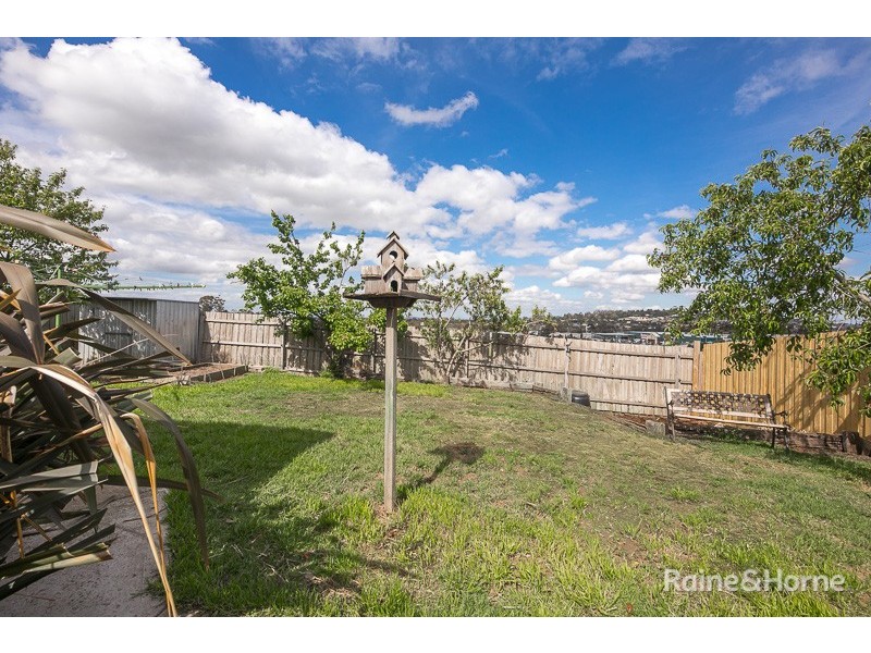 23 Kingsley Drive, Sunbury VIC 3429
