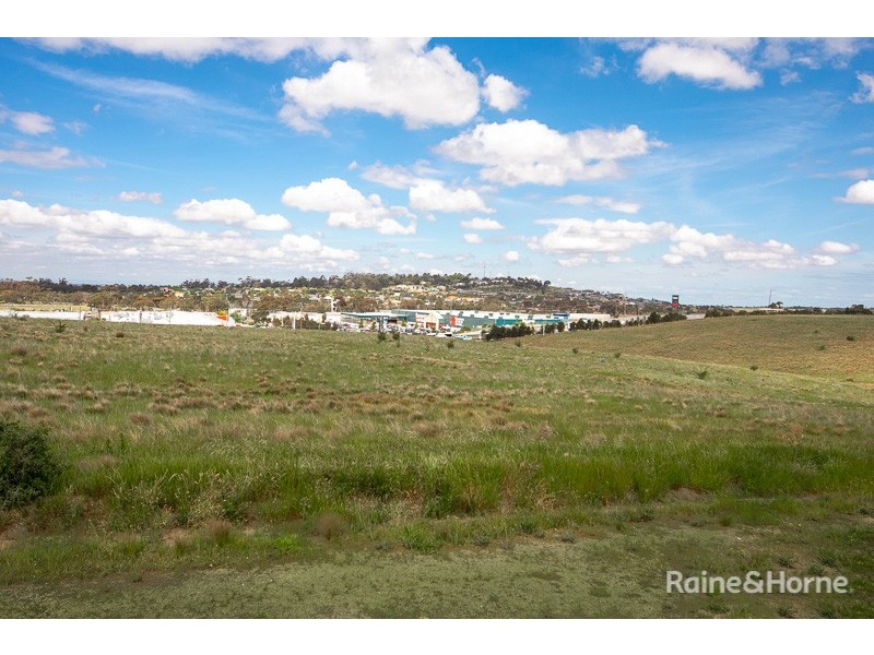 23 Kingsley Drive, Sunbury VIC 3429