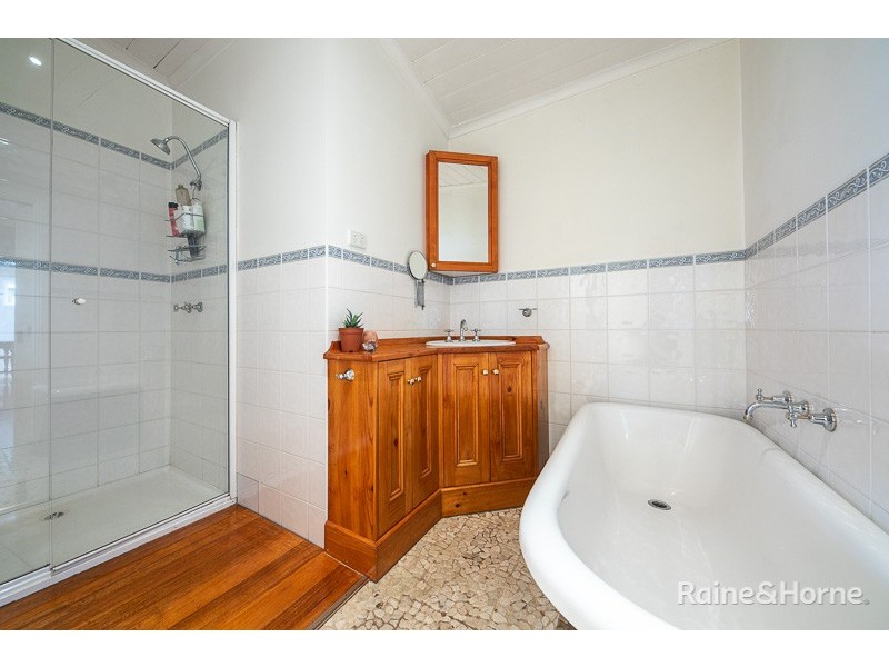 6 Harker Street, Sunbury VIC 3429