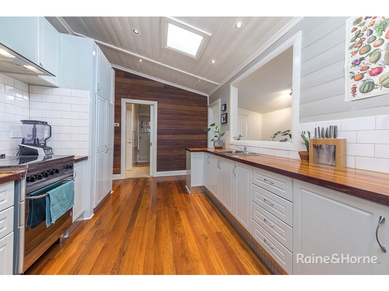 6 Harker Street, Sunbury VIC 3429