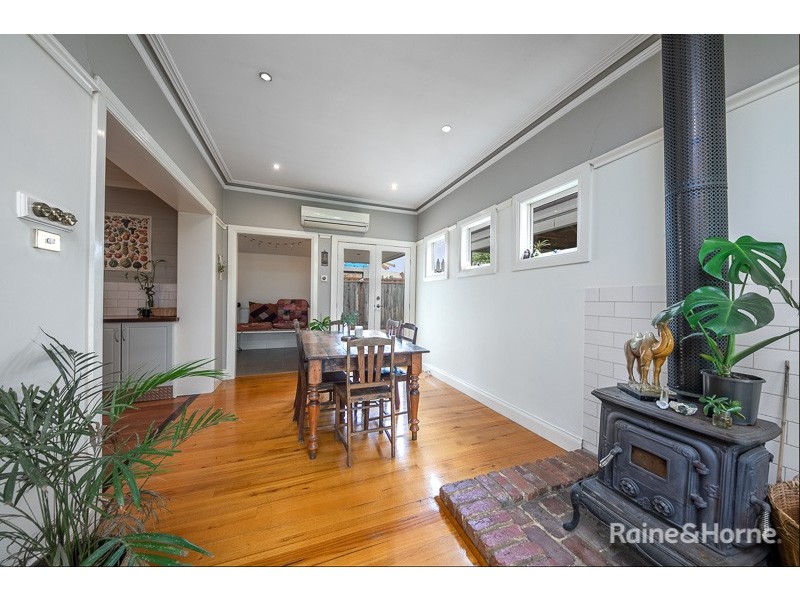 6 Harker Street, Sunbury VIC 3429