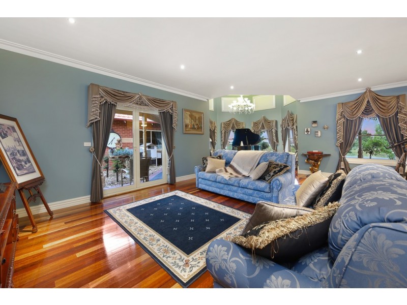 30 The Old Stock Run, Sunbury VIC 3429