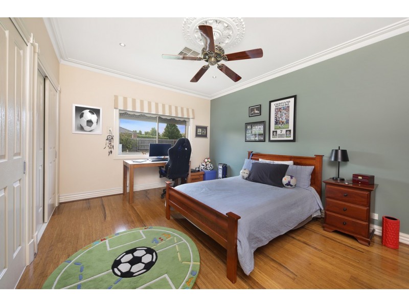 30 The Old Stock Run, Sunbury VIC 3429