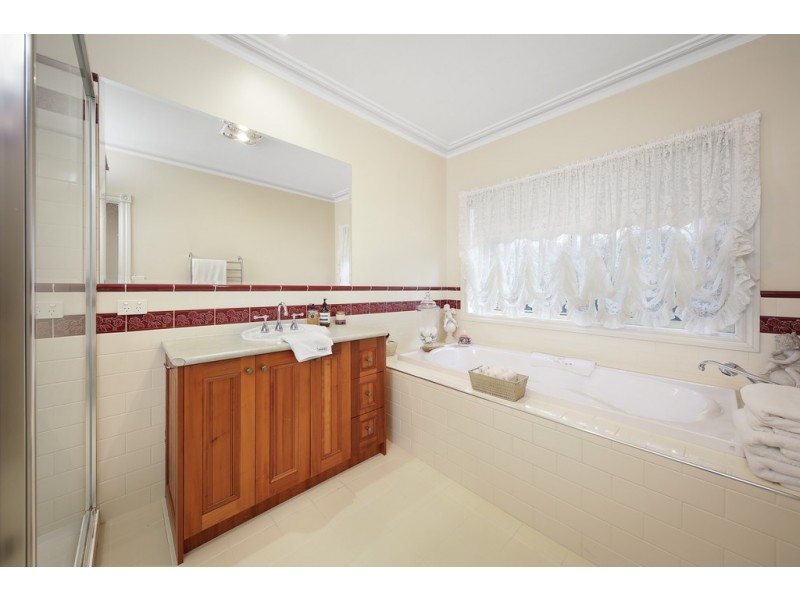 30 The Old Stock Run, Sunbury VIC 3429