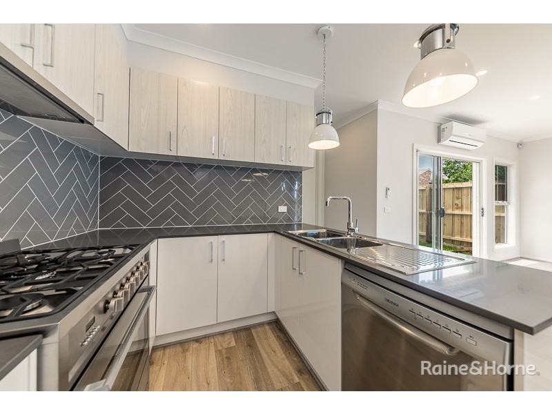 1/48 Mitchells Lane, Sunbury VIC 3429