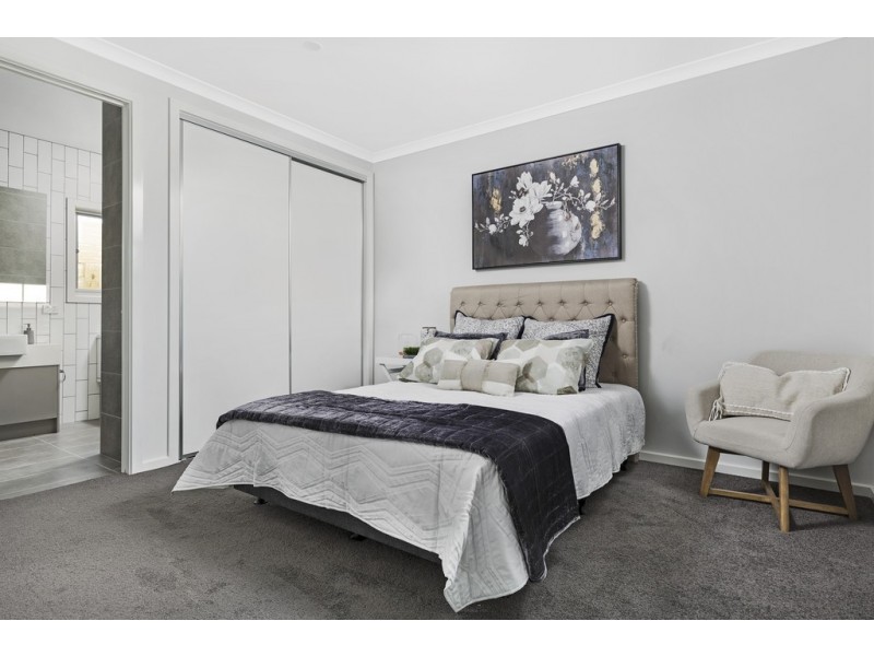1/48 Mitchells Lane, Sunbury VIC 3429