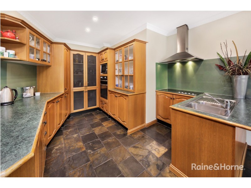 565 Racecourse Road, Sunbury VIC 3429