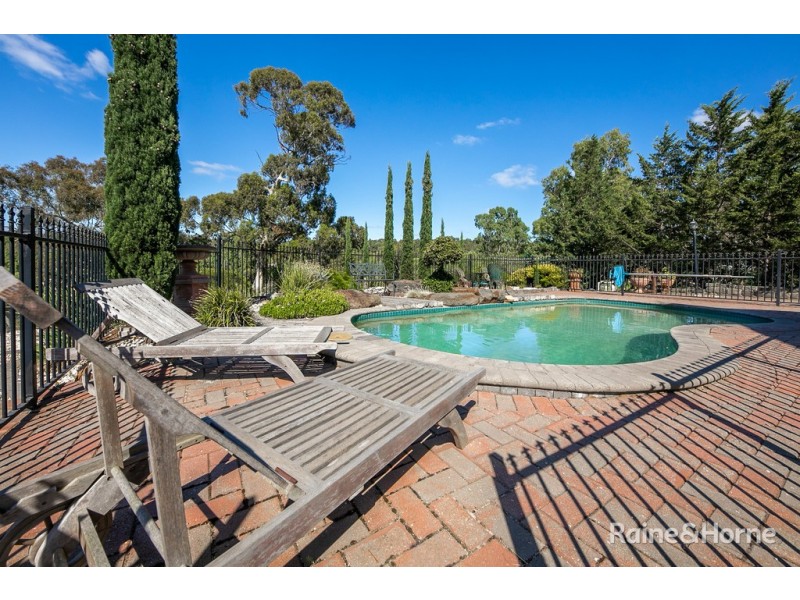 565 Racecourse Road, Sunbury VIC 3429