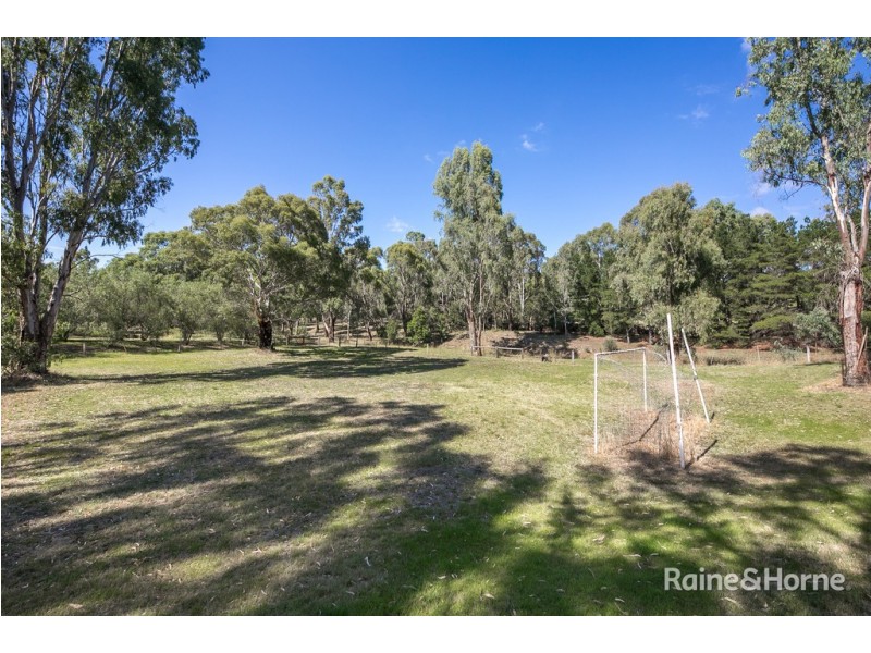 565 Racecourse Road, Sunbury VIC 3429