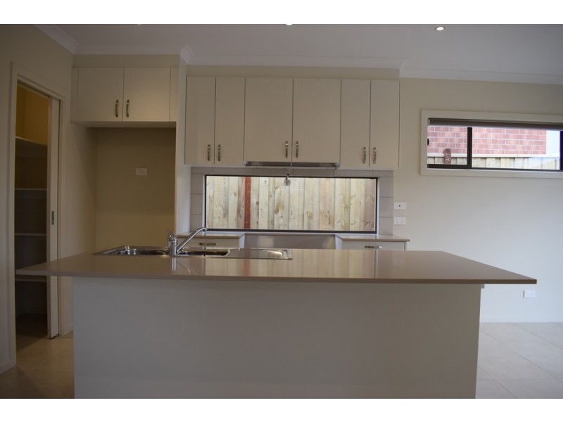 11 Explorer Crescent, Diggers Rest VIC 3427