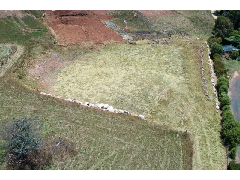 9 Muir Court, Romsey VIC 3434