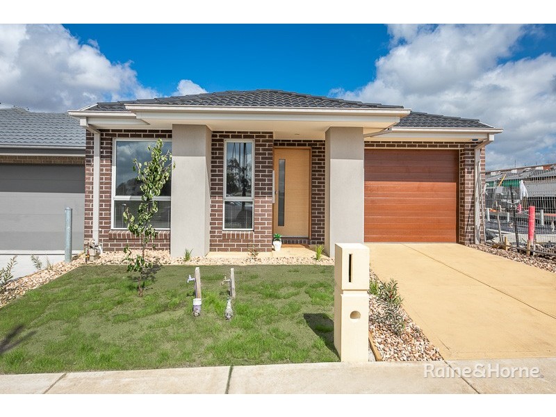 3 ABODE PLACE, Diggers Rest VIC 3427