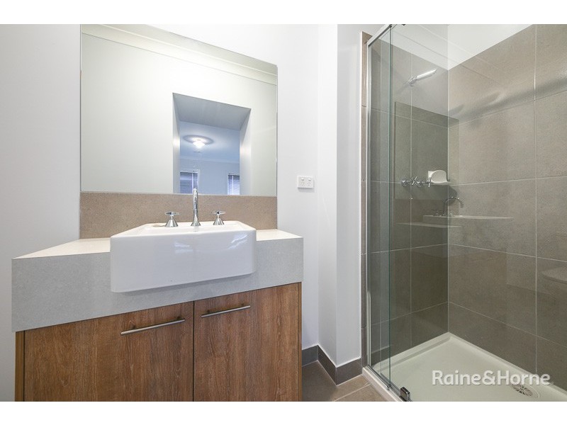 3 ABODE PLACE, Diggers Rest VIC 3427