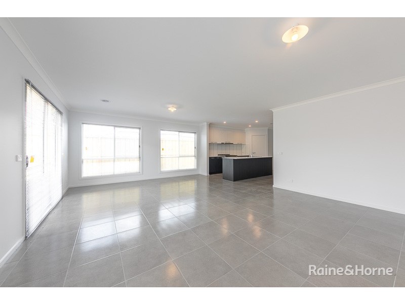 3 ABODE PLACE, Diggers Rest VIC 3427