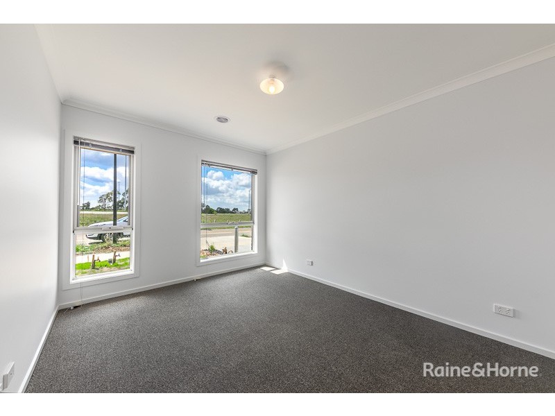 3 ABODE PLACE, Diggers Rest VIC 3427