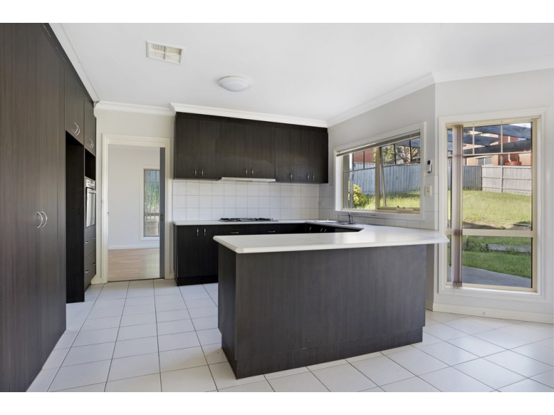20 Windsor Rise, Sunbury VIC 3429
