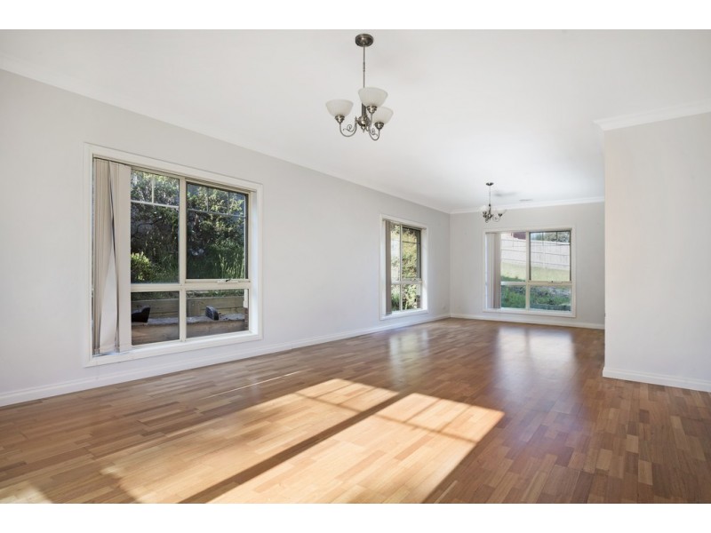 20 Windsor Rise, Sunbury VIC 3429