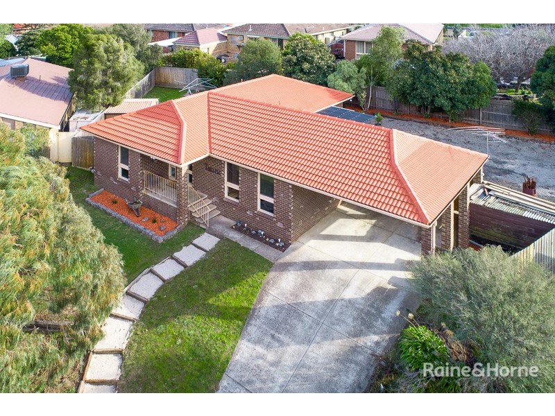 7 Gill Place, Sunbury VIC 3429
