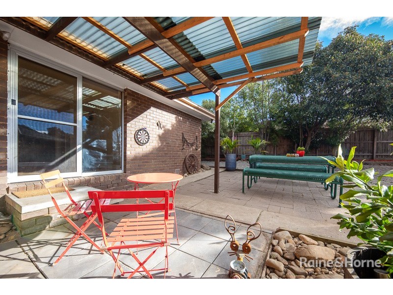 7 Gill Place, Sunbury VIC 3429