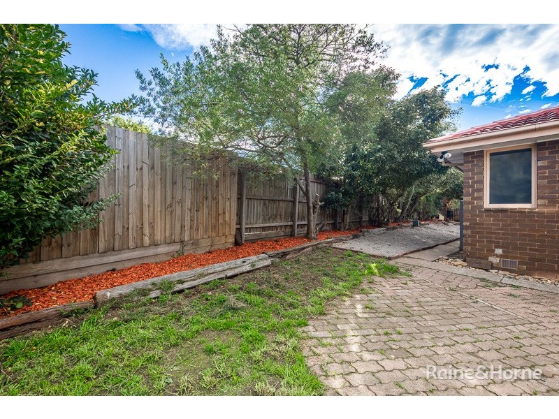 7 Gill Place, Sunbury VIC 3429