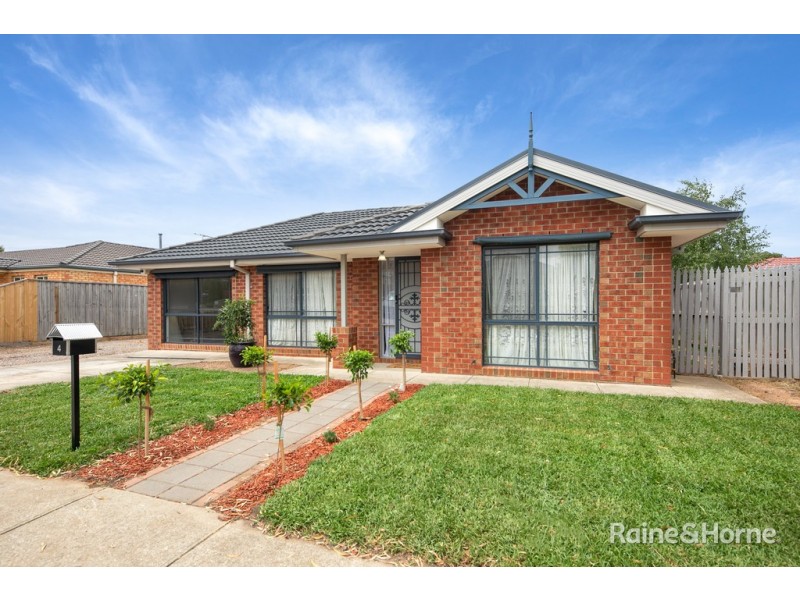 4 Sebastian Place, Sunbury VIC 3429