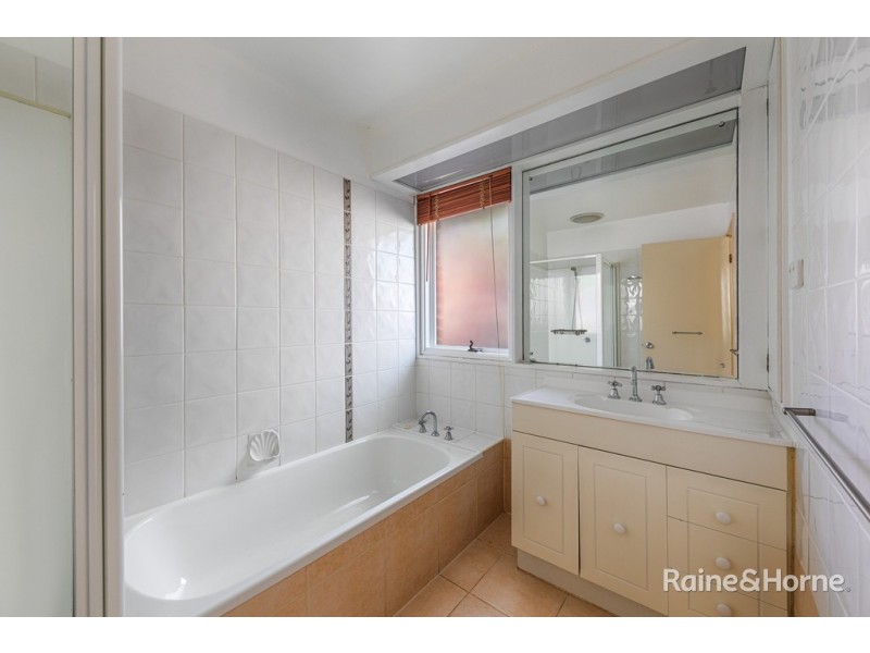 12 O’Malley Court, Sunbury VIC 3429